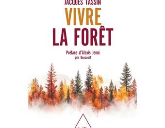couverture Vivre la forêt