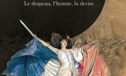 Trois fleurs de la nation -. Le drapeau, l’hymne et la devise